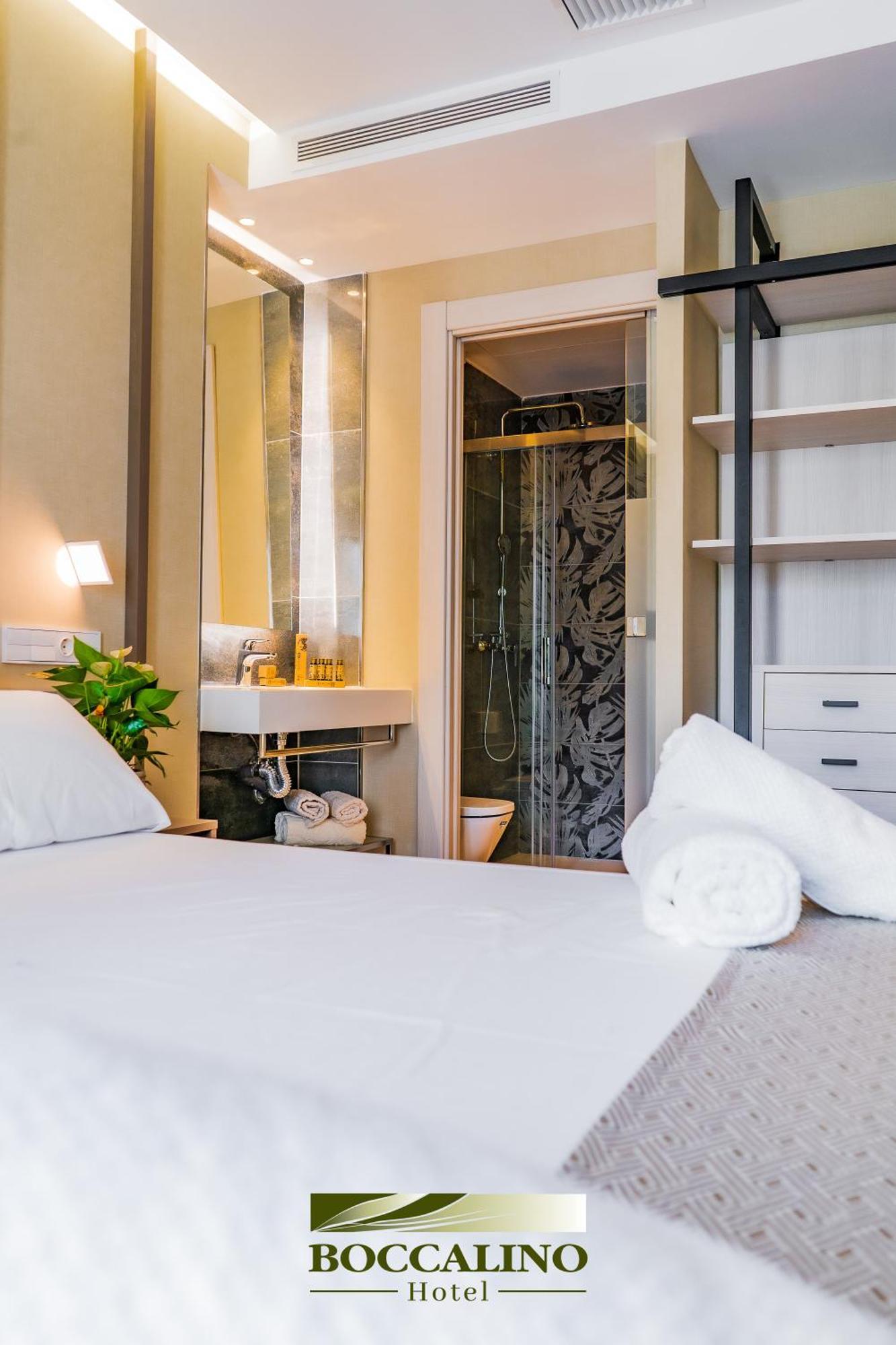 Hotel Boccalino Сиджес Экстерьер фото