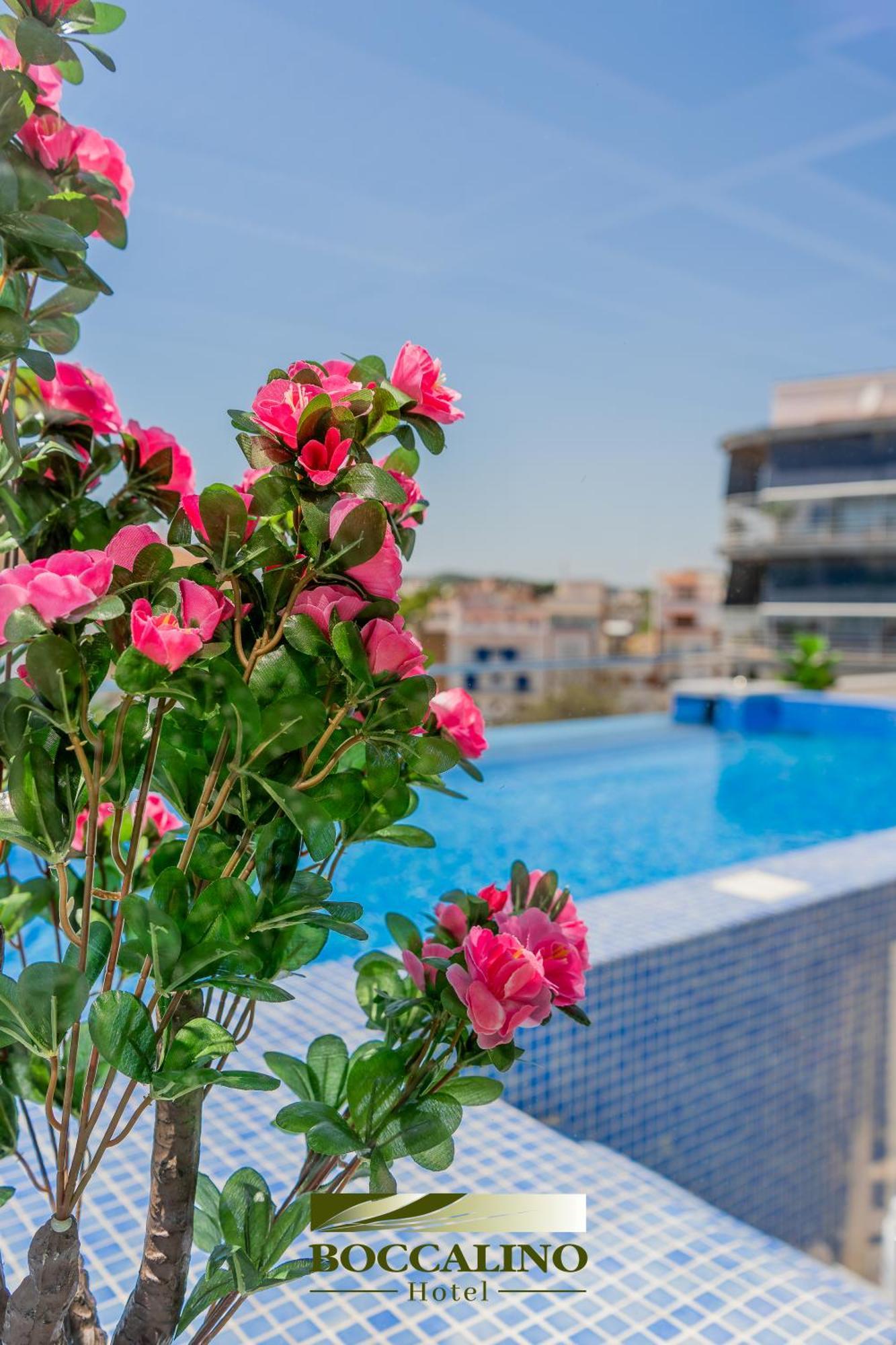 Hotel Boccalino Сиджес Экстерьер фото
