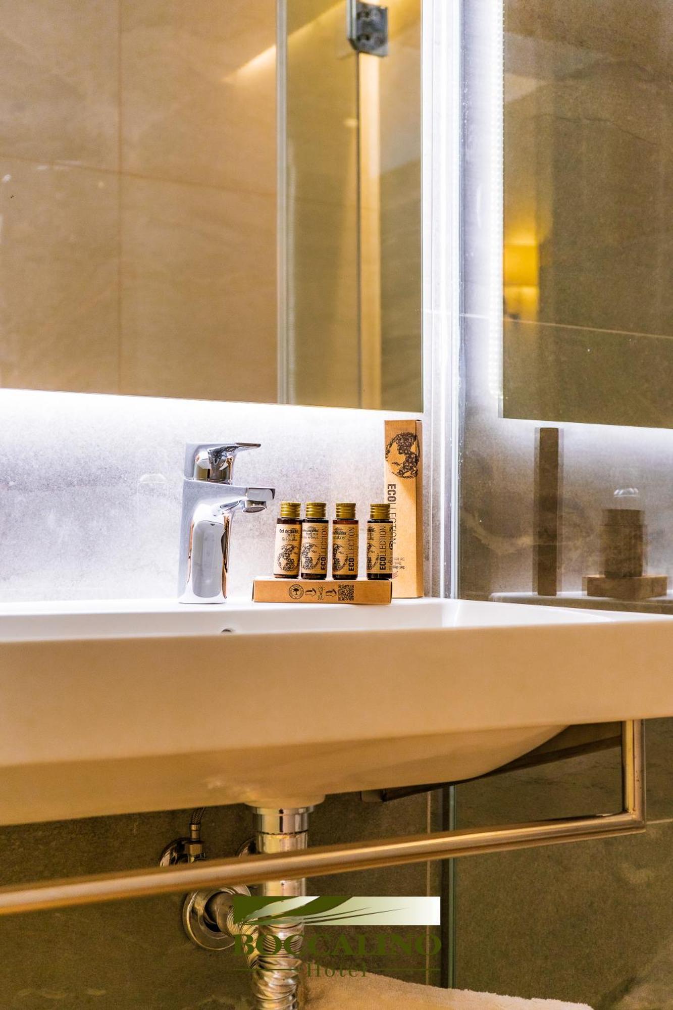 Hotel Boccalino Сиджес Экстерьер фото