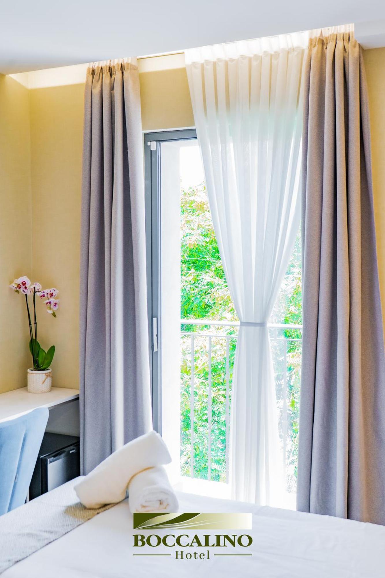 Hotel Boccalino Сиджес Экстерьер фото